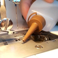 Olie voor naaimachine