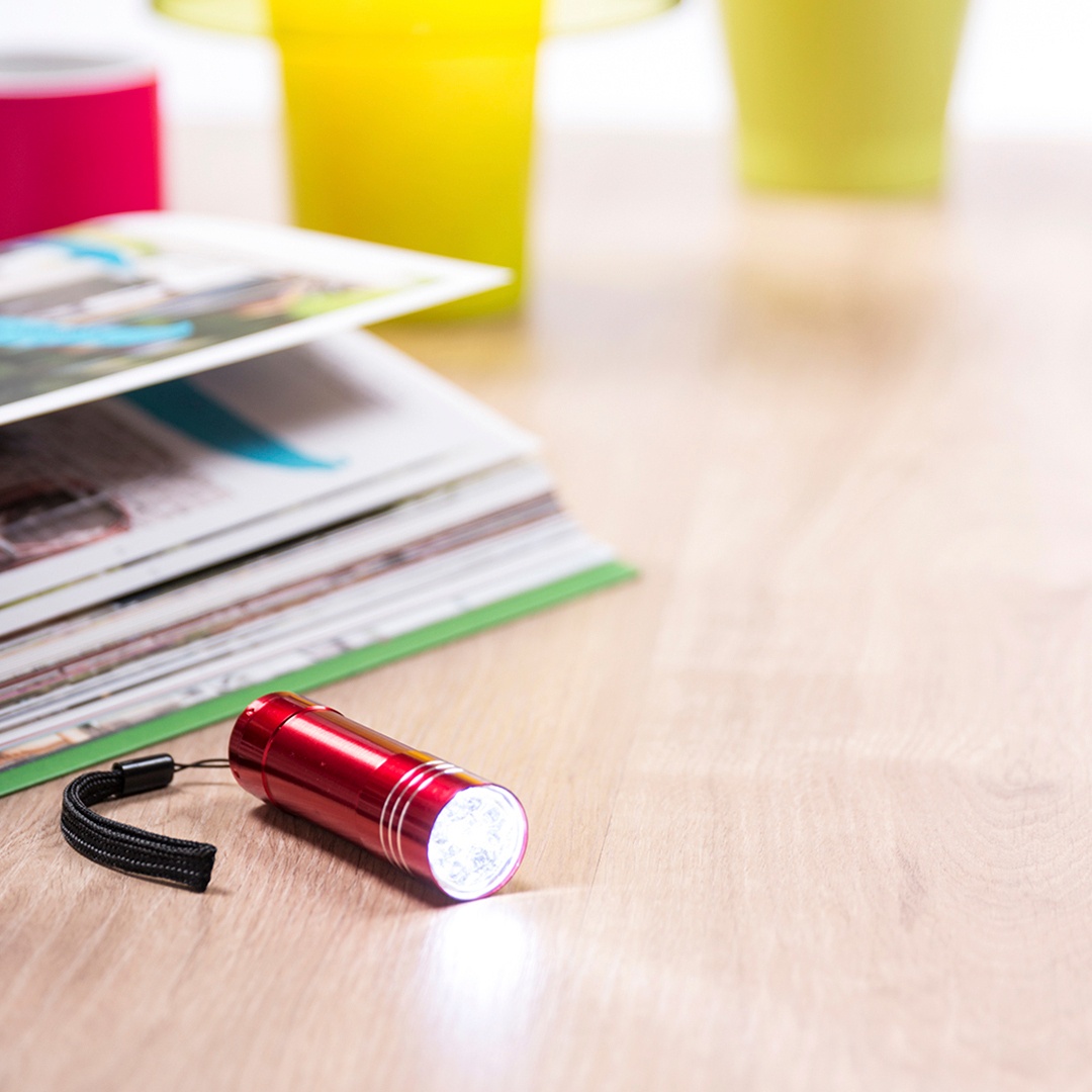 LED Zaklamp in kleuren - 1 stuk - 2