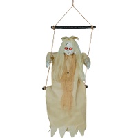 Hangende decoratie van meisje op schommel met licht en geluid van 75 cm