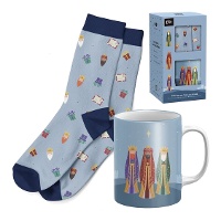 Cadeauset met mok en kerstsokken van de Drie Koningen