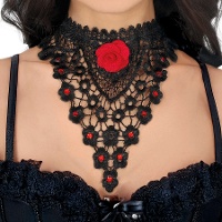 Geborduurde choker met rode roos
