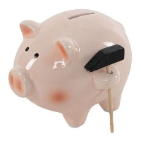 Spaarvarken met hamer