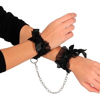 Zwarte kanten handboeien armband