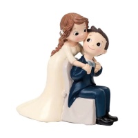 Taarttopper figuur met zittende bruidegom van 14 cm