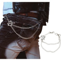 Punkketting met anarchiesymbool